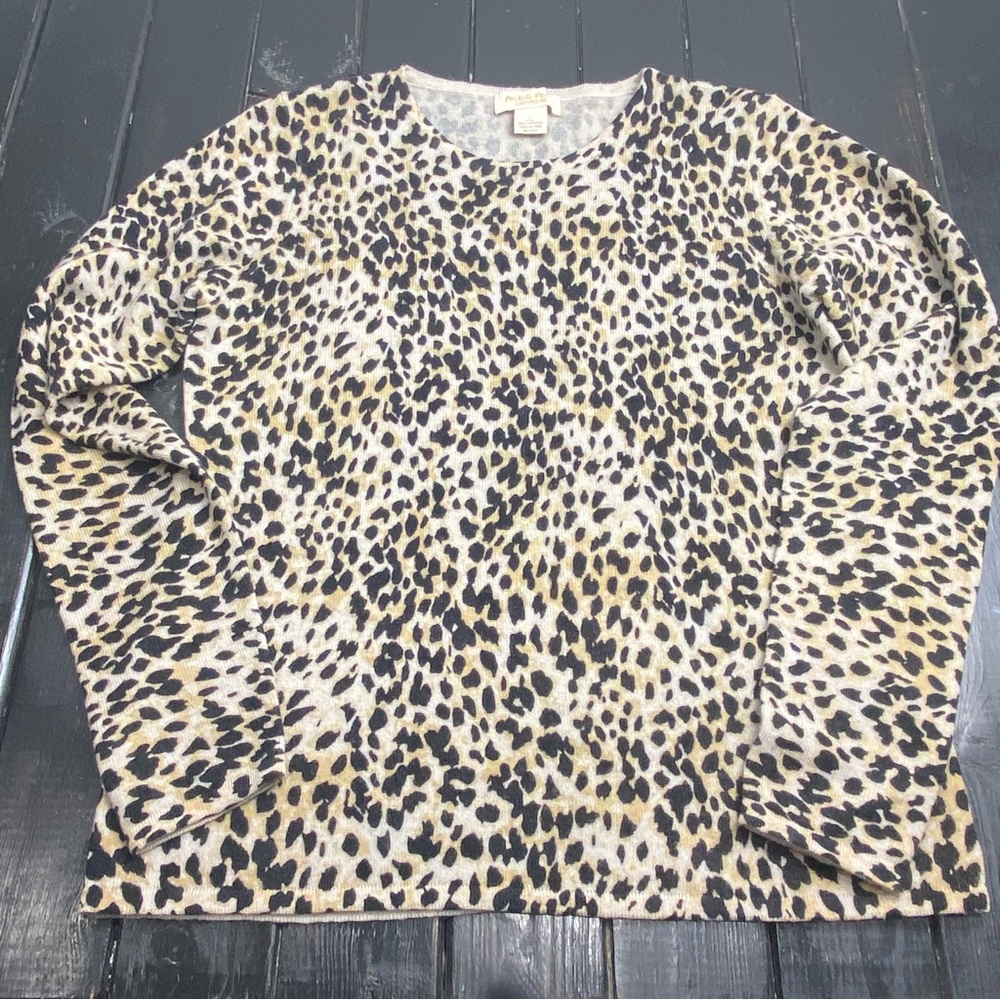 Peck & Peck 100% Cashmere Size L Sweater Leopard Print Pullover Crew Neck‎ 2-Ply